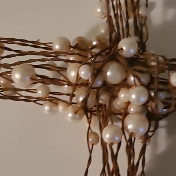 Elegant Pearl-Embellished Wire Cross Ornament - Picture 5 of 12